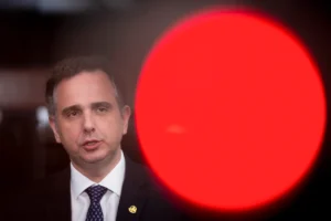 Já sem contar com Pacheco, PT reabre busca por nome competitivo para Lula em MG
