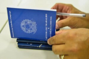 Fiemg rebate comparação entre fim da escala 6×1 e criação do 13º