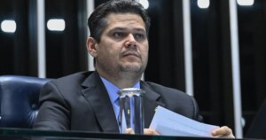 Congresso articula derrubada de veto que impede recursos a municípios