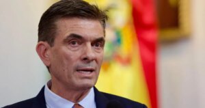 Presidente da Bolívia promulga lei que regulamenta estado de emergência