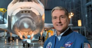 Ex-astronauta da Nasa comenta lançamento da Starship em entrevista à CNN