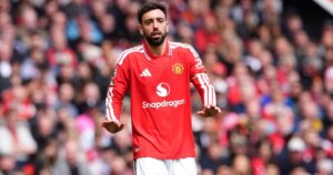 Bruno Fernandes é eleito o melhor jogador da Premier League na temporada
