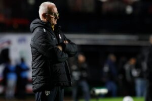 “Estamos precisando de um resultado positivo”, diz Dorival em coletiva