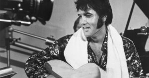 “Carreira de Elvis foi desperdício de um grande talento”, diz Paul Simon