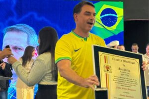 Flávio Bolsonaro acena ao Nordeste e vai a evento do agro na Bahia