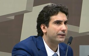 Em meio a Caso Master, comissão do Senado ouve Galípolo nesta terça