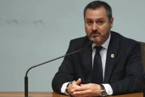 diretor da PF falta à sessão para falar sobre prisão de Ramagem