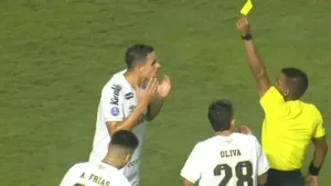 Titular do Santos será desfalque em rodada decisiva da Sul-Americana