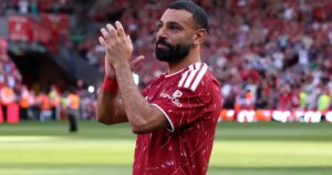Salah se emociona em despedida do Liverpool: “Vencemos tudo”