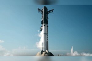 SpaceX lança foguete Starship, projetado para missões à Lua e a Marte