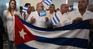 Análise: Pressão dos EUA leva países a romperem com missões médicas cubanas
