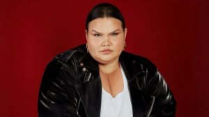 Thais Carla exibe antes e depois do corpo após perder 100 kg; veja